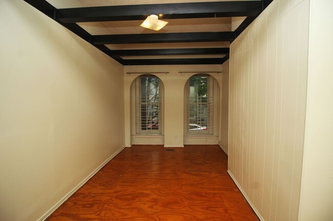 212 E Biddle St in Baltimore, MD - Building Photo - Building Photo