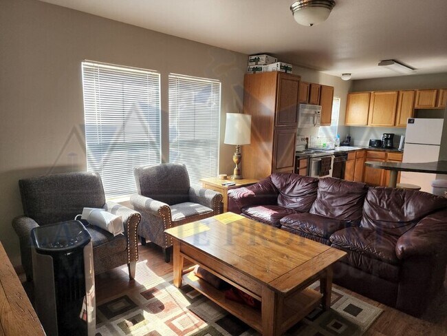 529 Mitchell St in Laramie, WY - Building Photo - Building Photo