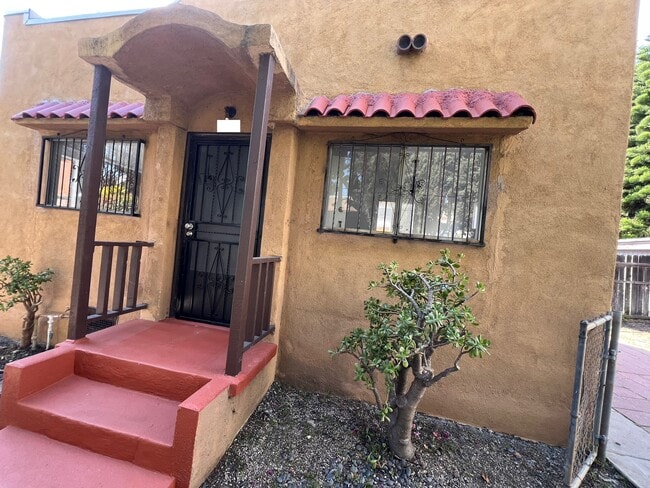 property at 1620 North Avenue 45