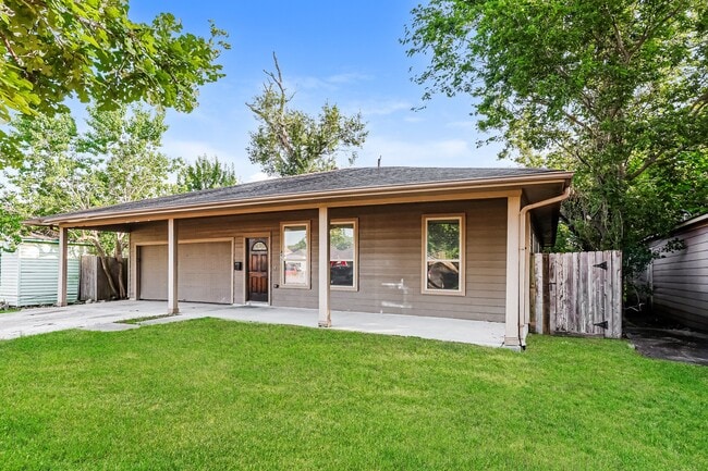 property at 4911 Hull St