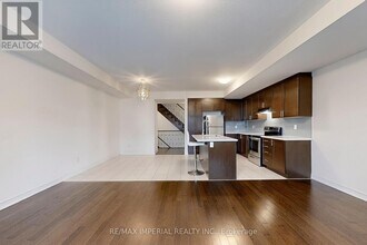 18 John Rudkin Ln in Markham, ON - Building Photo - Building Photo