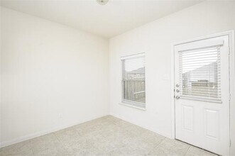 154 Presidents Way in Venus, TX - Foto de edificio - Building Photo
