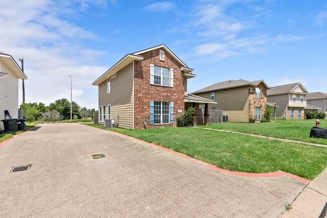 4003 Southern Trace Ct in College Station, TX - Building Photo - Building Photo