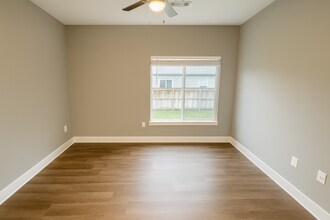 12123-12125 W Cora St in Wichita, KS - Building Photo - Building Photo