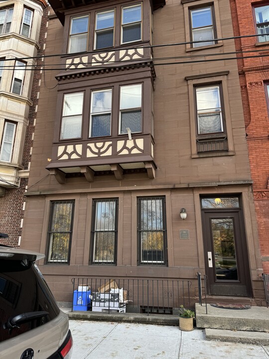 98 Willett St, Unit 3 in Albany, NY - Foto de edificio