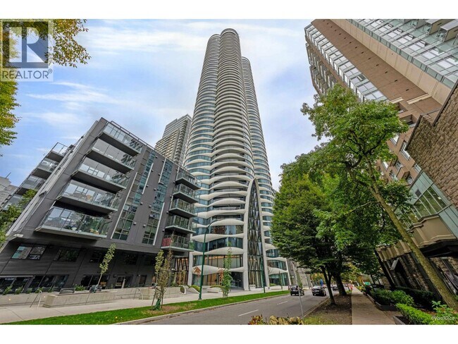 property at 1033 Nelson St.