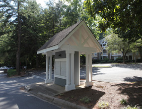 Villages of Eastover Glen in Charlotte, NC - Building Photo - Building Photo