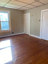 12 Pratt St, Unit 2 in Worcester, MA - Building Photo - Building Photo