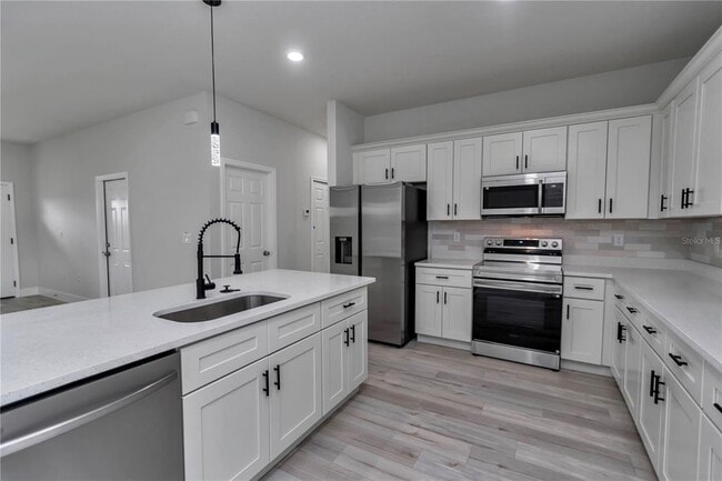 13855 SW 47th Cir in Ocala, FL - Foto de edificio - Building Photo