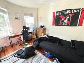 7 Iroquois St, Unit 3T in Boston, MA - Foto de edificio - Building Photo