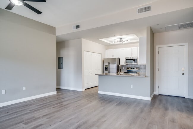Landmark on 67th Ave in Peoria, AZ - Foto de edificio - Interior Photo
