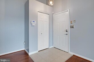 700 Orchard Overlook, Unit 301 in Odenton, MD - Foto de edificio - Building Photo