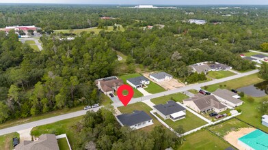 14107 SW 33rd Court Rd in Ocala, FL - Foto de edificio - Building Photo