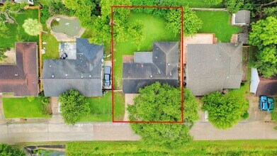 2008 Elmview Dr in Houston, TX - Building Photo - Building Photo