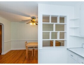 71 Blake St-Unit -71 in Newton, MA - Building Photo - Building Photo