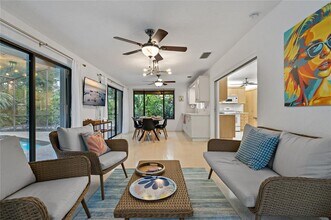 3415 Fair Oaks Pl in Sarasota, FL - Foto de edificio - Building Photo