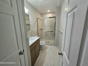 164 Austin Ave in Old Bridge, NJ - Building Photo - Building Photo