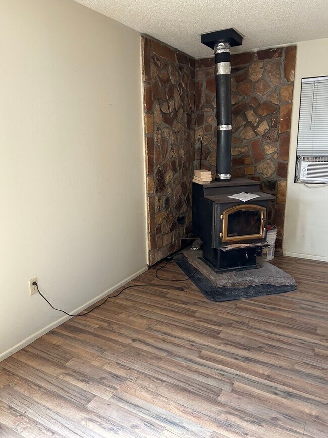 1208 Heywood Ave in Holbrook, AZ - Building Photo - Building Photo