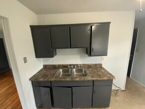 827 Johnson St in Danville, IL - Building Photo - Building Photo