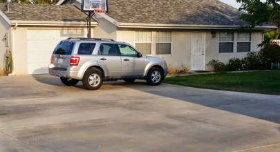 17521 San Jose St in Granada Hills, CA - Building Photo - Primary Photo