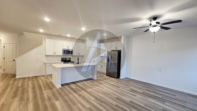 3136 Marbella Cir in Kennesaw, GA - Building Photo - Building Photo