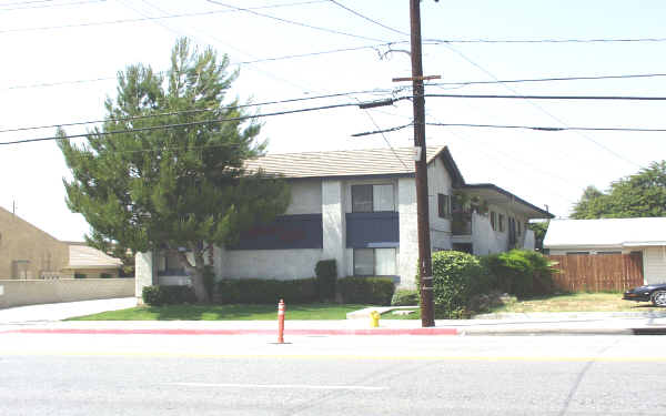 Cypress Villas in Covina, CA - Foto de edificio - Building Photo