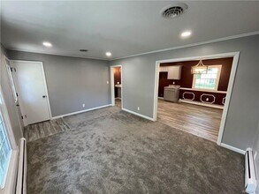 425 East Ln in Lewiston, NY - Building Photo - Building Photo