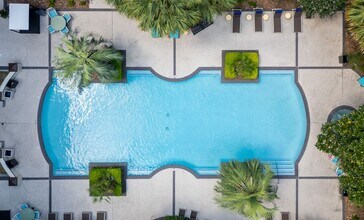 4001 Fannin St in Houston, TX - Building Photo - Building Photo