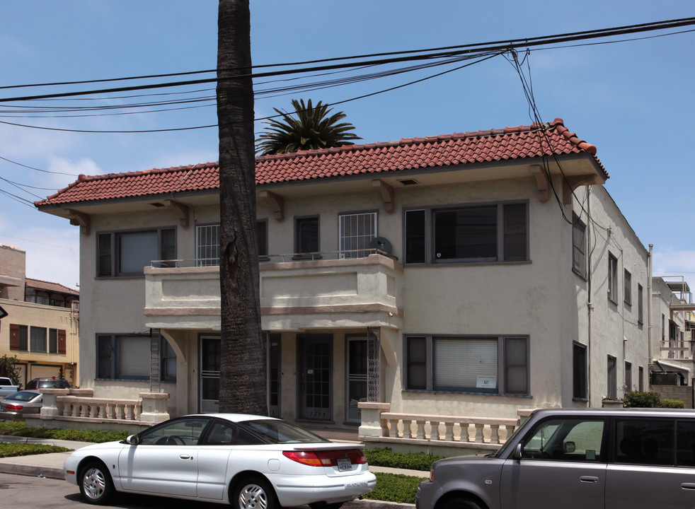 1501-1507 E 2nd St in Long Beach, CA - Foto de edificio