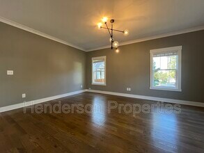 705 Baldwin Ave in Charlotte, NC - Building Photo - Building Photo