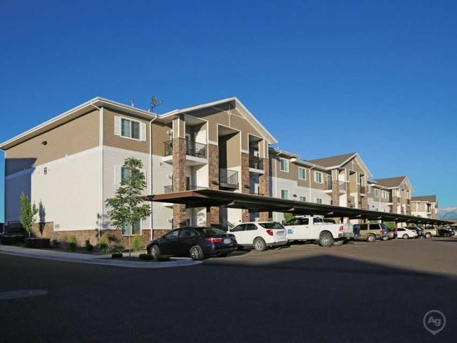 Copperwood Apartments