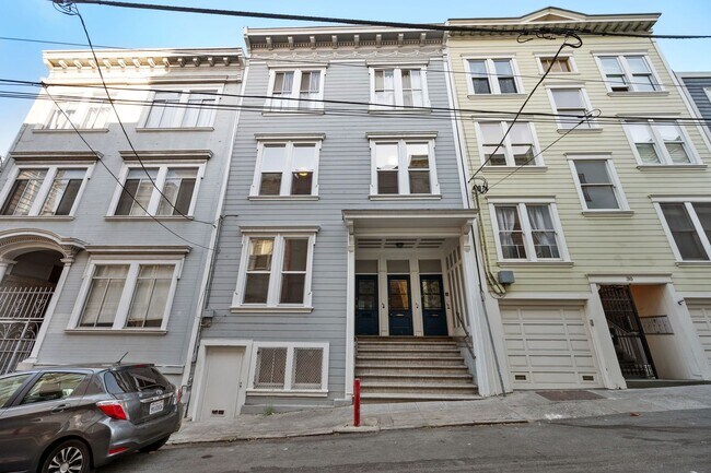 38 Wayne Pl in San Francisco, CA - Foto de edificio - Building Photo