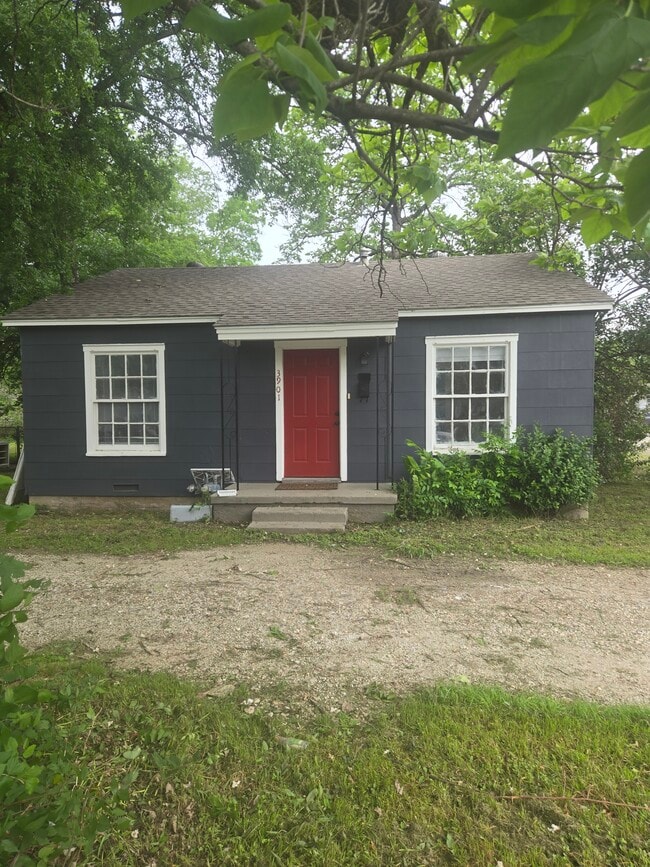 property at 3901 Windsor Ave