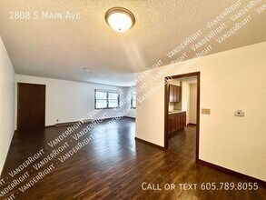 2808 S Main Ave in Sioux Falls, SD - Building Photo - Building Photo