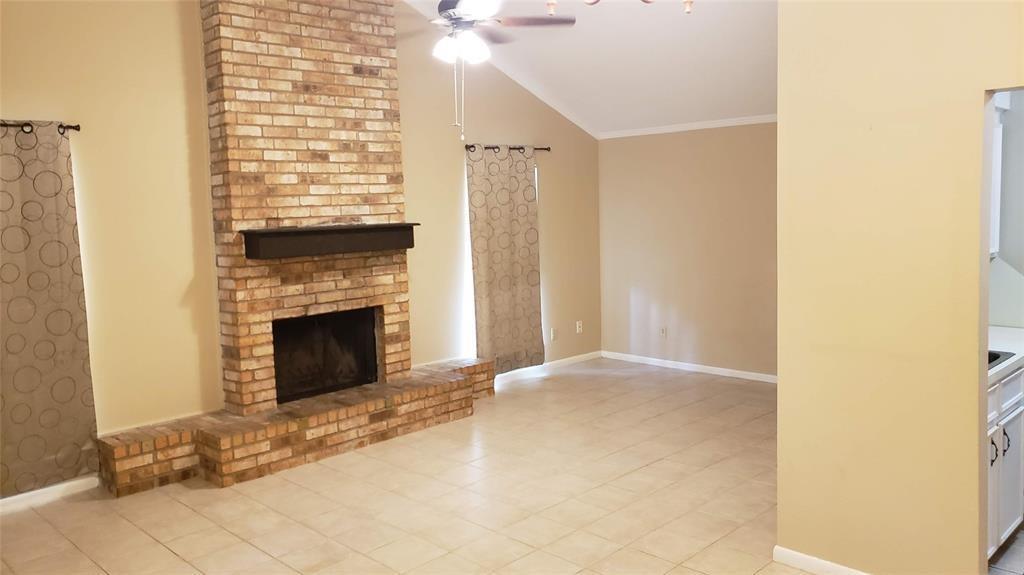 1205 Anne Ave-Unit -A in Humble, TX - Building Photo