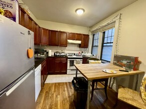 56 Queensberry St, Unit 12-A in Boston, MA - Building Photo - Building Photo