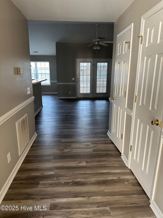 2217 Locksley Woods Dr in Greenville, NC - Building Photo - Building Photo