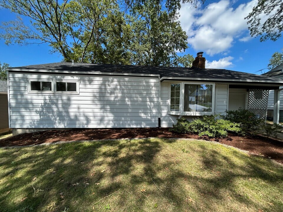 117 Morningside Dr in Kirkwood, MO - Building Photo