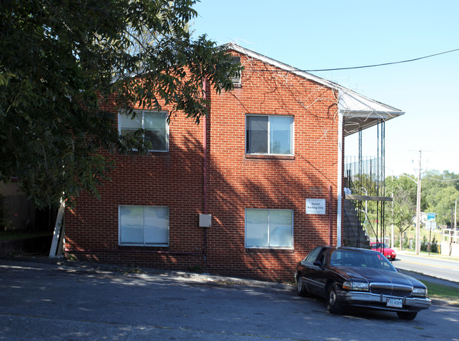 801 3rd St in Roanoke, VA - Foto de edificio - Building Photo