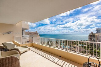 781 Crandon Blvd in Key Biscayne, FL - Building Photo - Building Photo