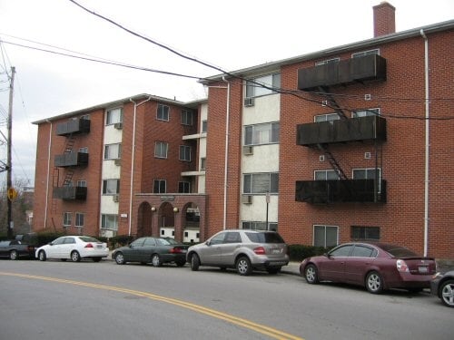 Midland Manor in Yonkers, NY - Building Photo