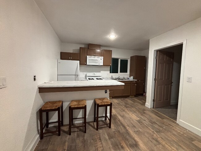634 Mamilane in Modesto, CA - Building Photo - Building Photo
