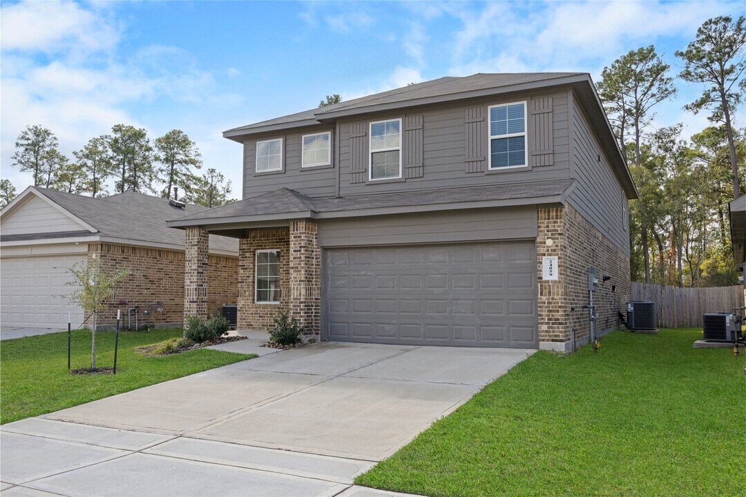 24059 Kentwood Springs Dr in Spring, TX - Building Photo