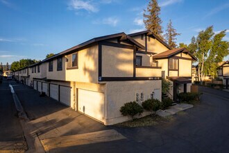 9800 Vesper Ave in Panorama City, CA - Building Photo - Building Photo