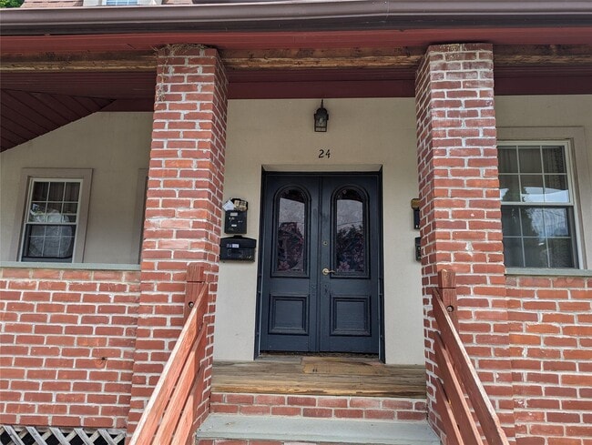 24 Fowler St in Beacon, NY - Building Photo - Building Photo