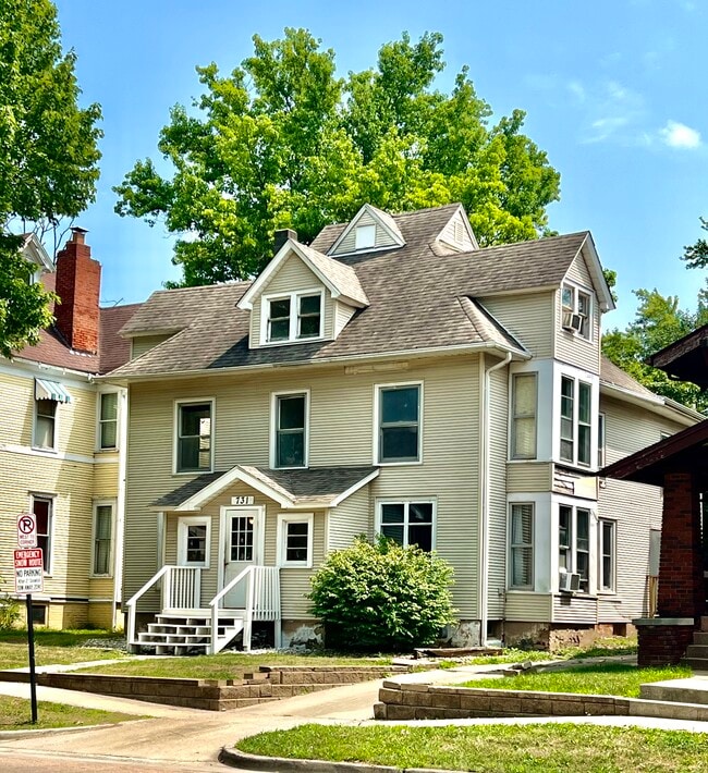 723 W Main St, Unit 1