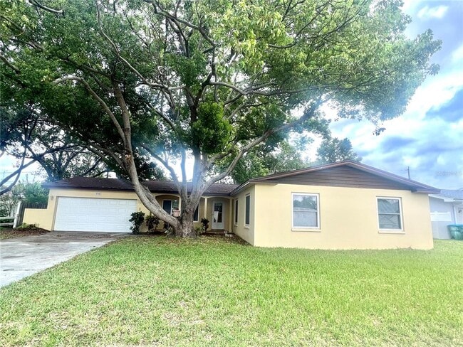 1848 Nursery Rd in Clearwater, FL - Building Photo - Building Photo