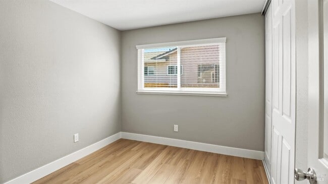 340 Mokelumne Dr in Vallejo, CA - Foto de edificio - Building Photo