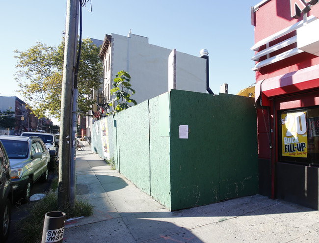 1058 Bedford Ave in Brooklyn, NY - Building Photo - Building Photo