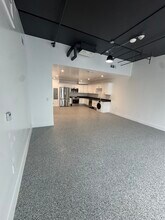 3960 Adeline St, Unit 001 in Emeryville, CA - Foto de edificio - Building Photo